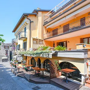 Prestige , Sirmione Italia